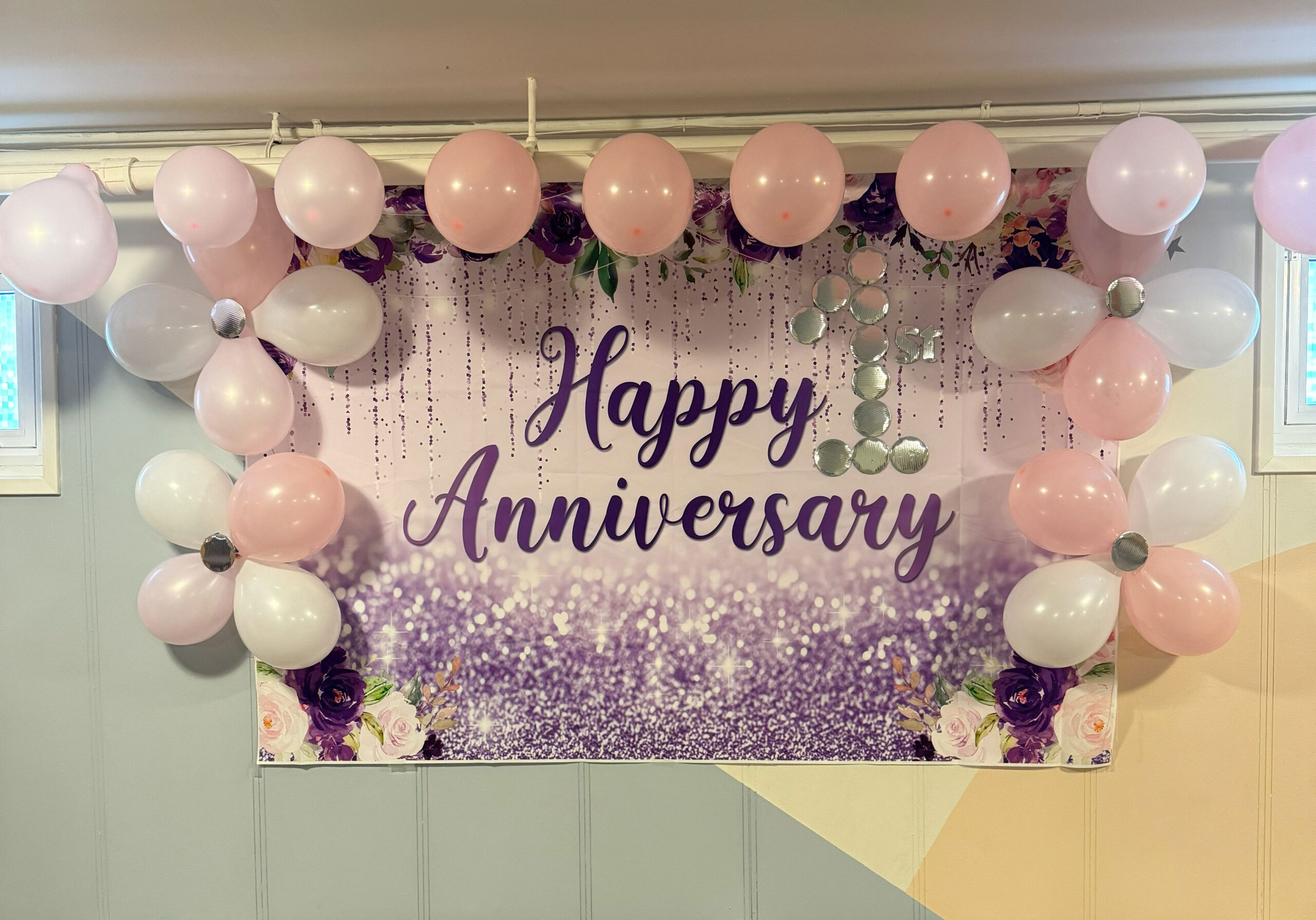 1anniv_backdrop 1anniv_backdrop